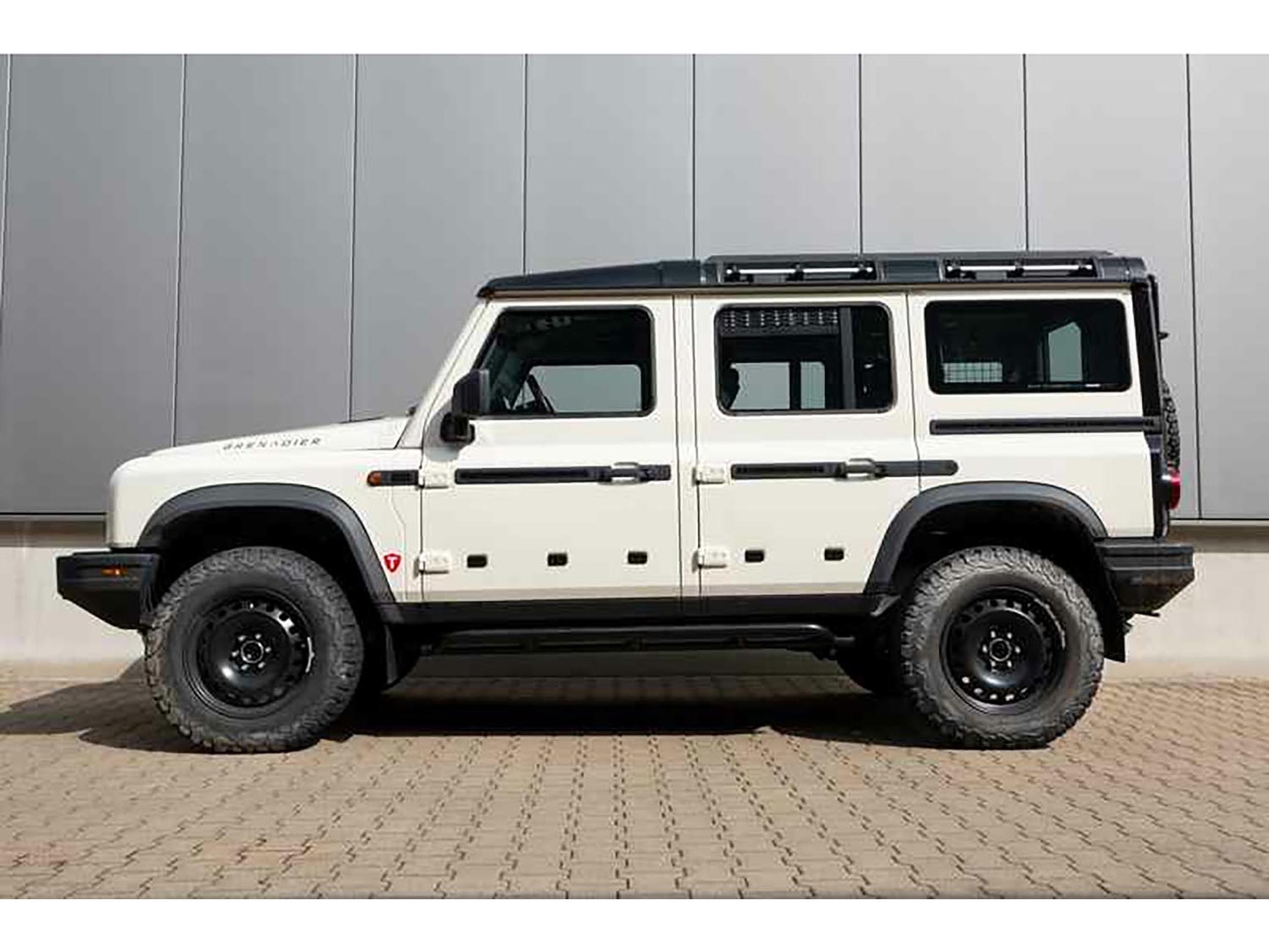 INEOS Grenadier - Coil Springs Lift Kit (+30 millimeters, for vehicles with winch)