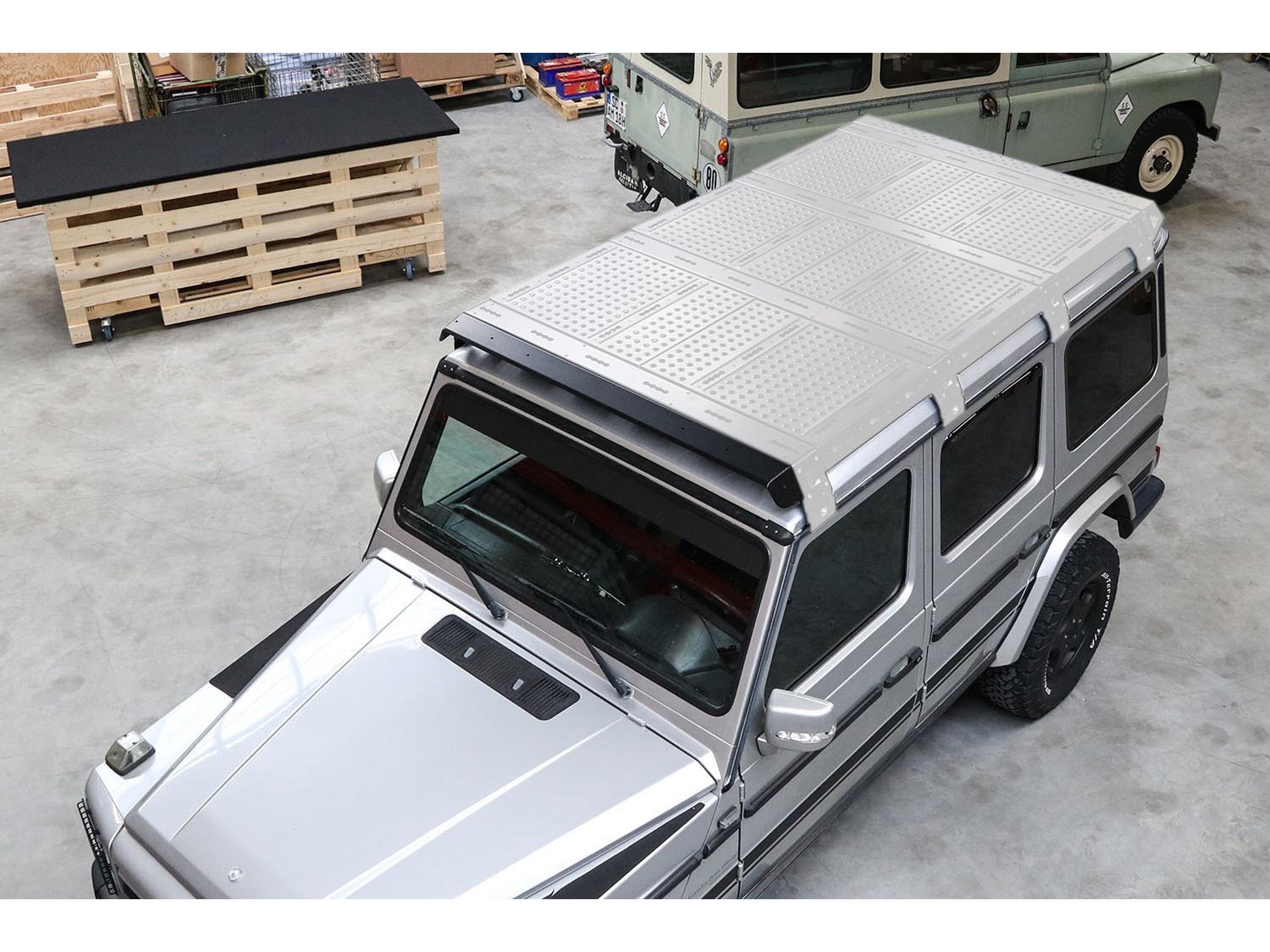 CargoBear 2.0 Modular Roof Rack System - wind deflector for Mercedes G-Wagen rack
