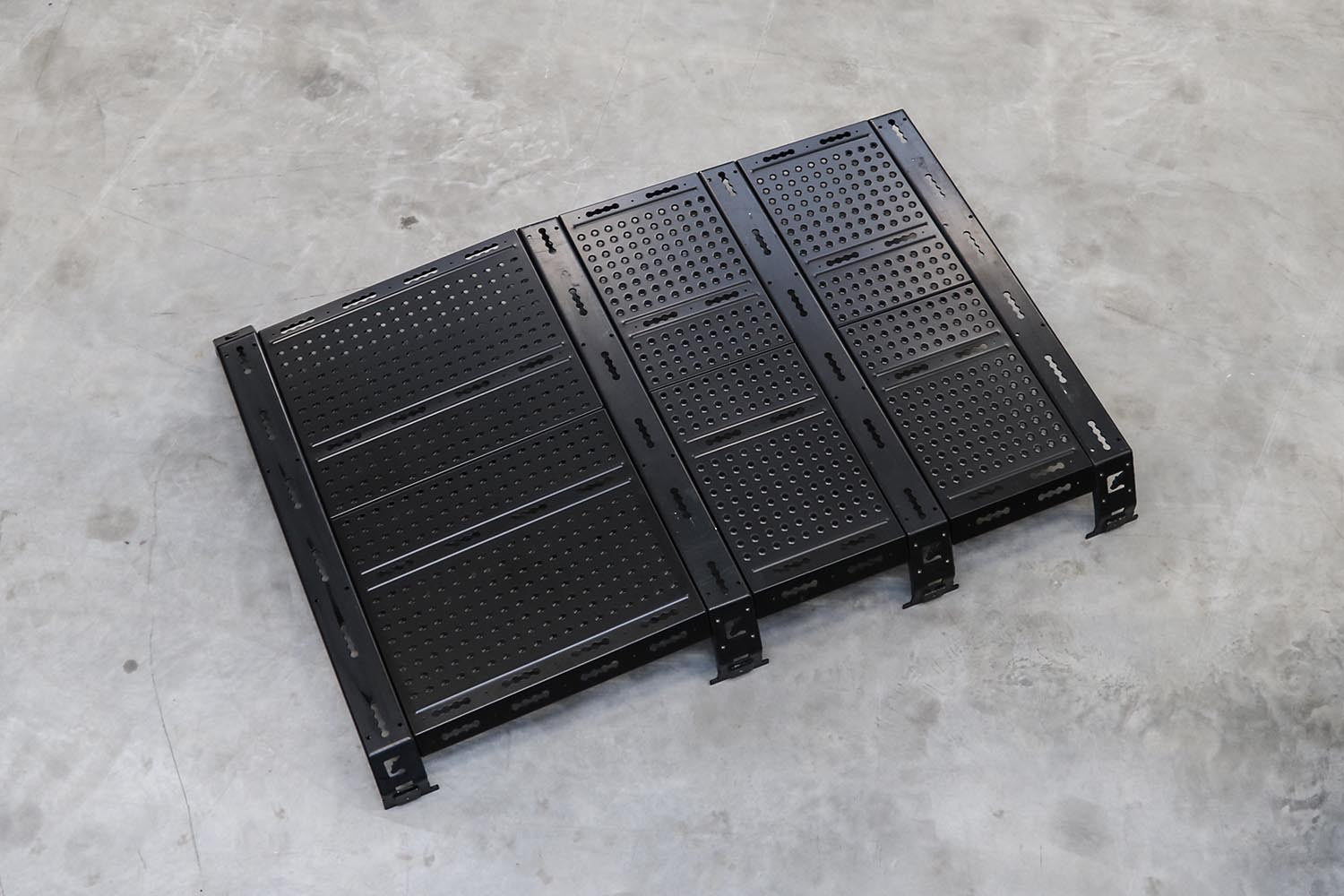 CargoBear 2.0 Modular Roof Rack System - for Land Rover Defender 90/110/130