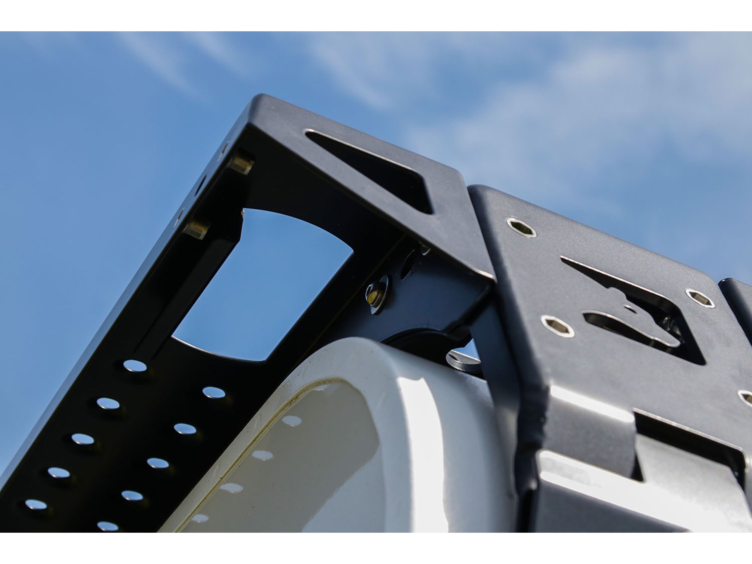 CargoBear Roof Rack - Rear Valence for Defender Roof Rack