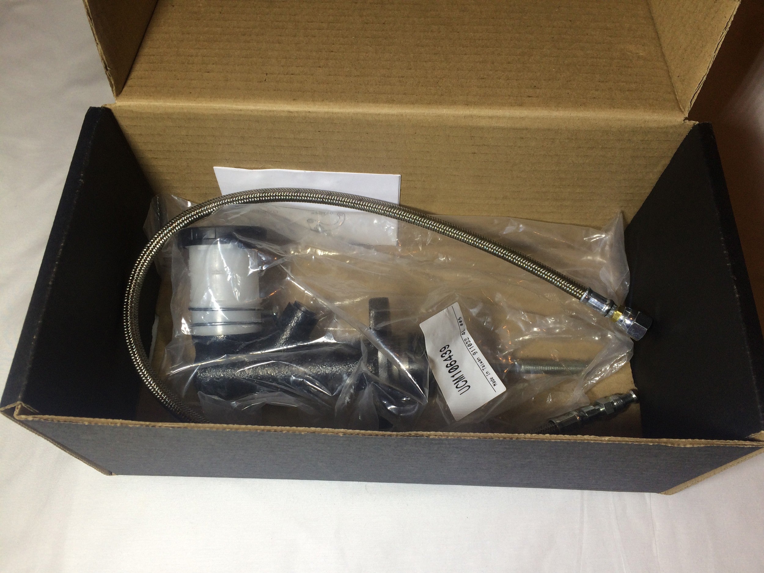 Clutch Master Cylinder Conversion Kit - for Land Rover Defender & Series