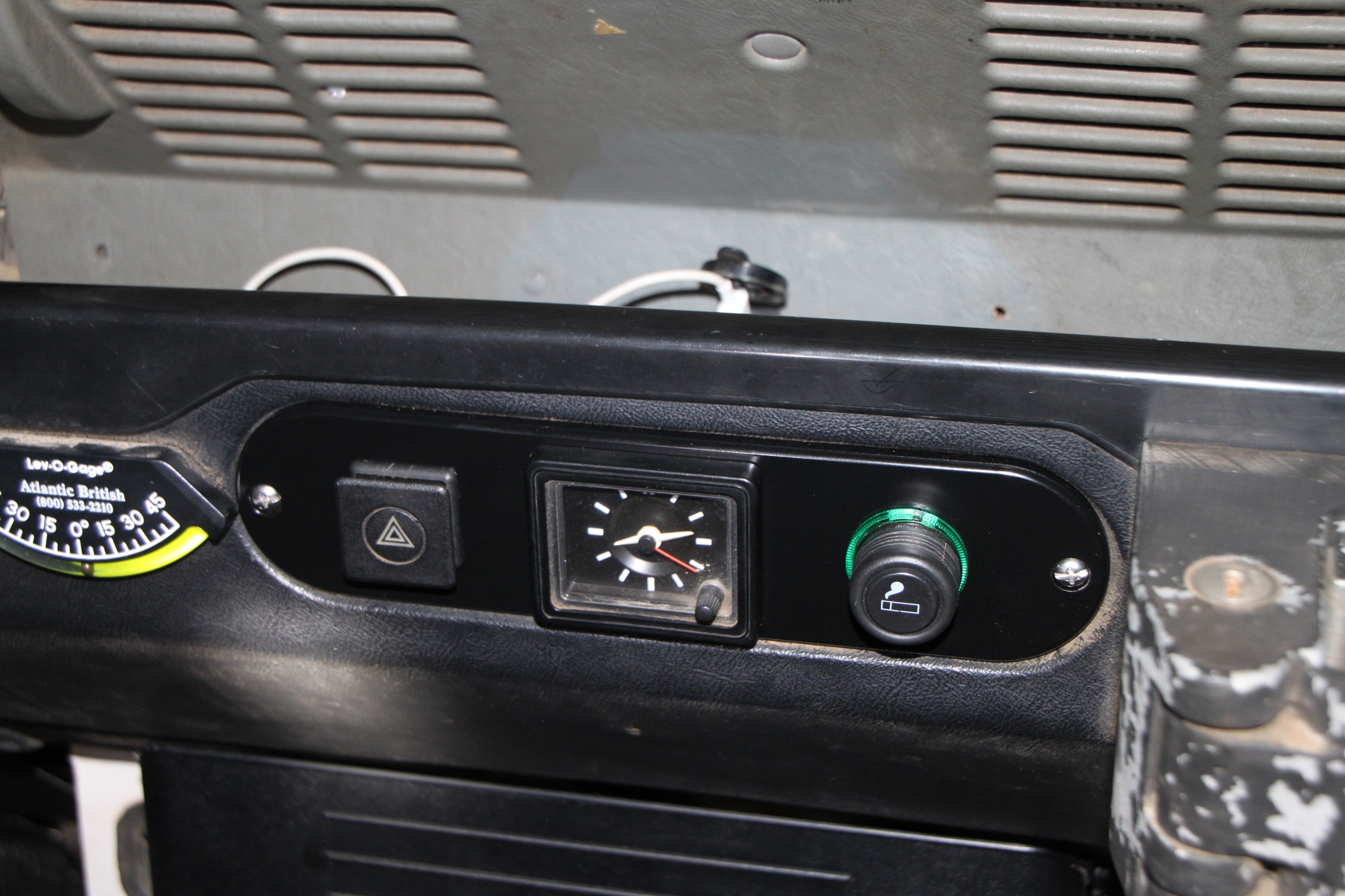 Center Dash Face Plate Panel (NAS standard) - Land Rover Defender 90/110