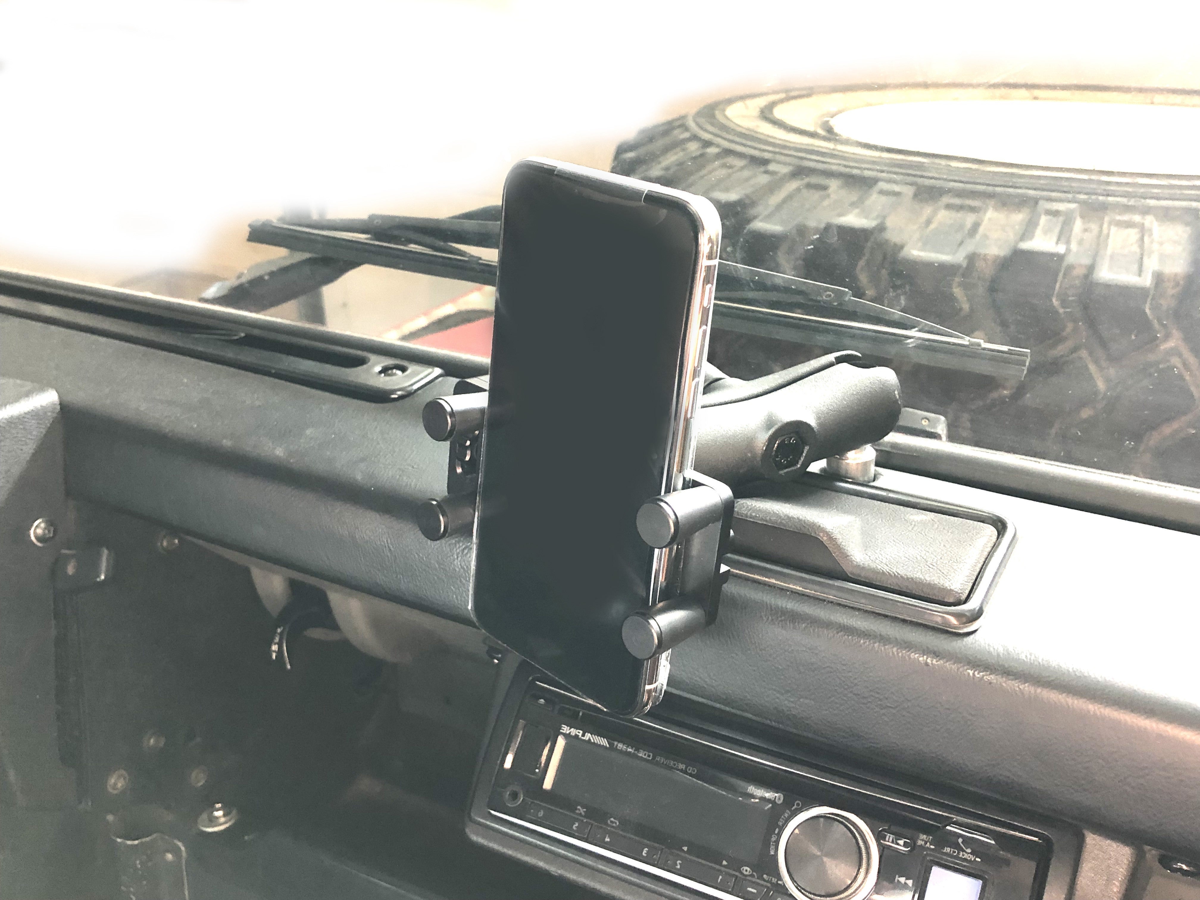 Defender Phone Dash Mount, aluminum (fits model years 1983-2006) - for Land Rover 90/110/130