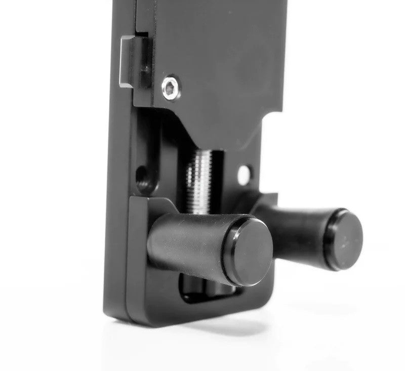 Defender Phone Dash Mount, aluminum (fits model years 1983-2006) - for Land Rover 90/110/130