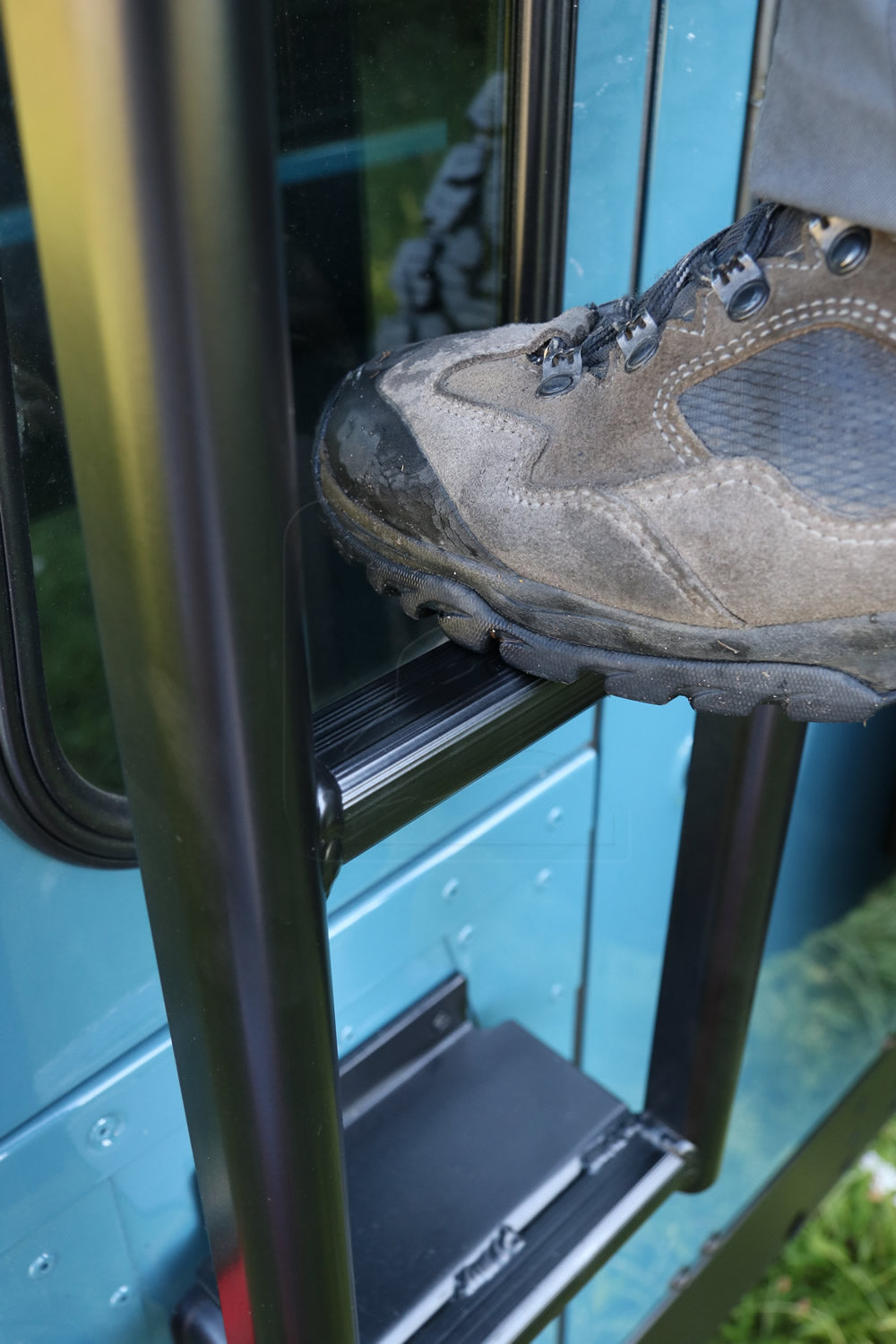 Aluminum Rear Ladder for Station Wagon - for Land Rover 90/110 & Series