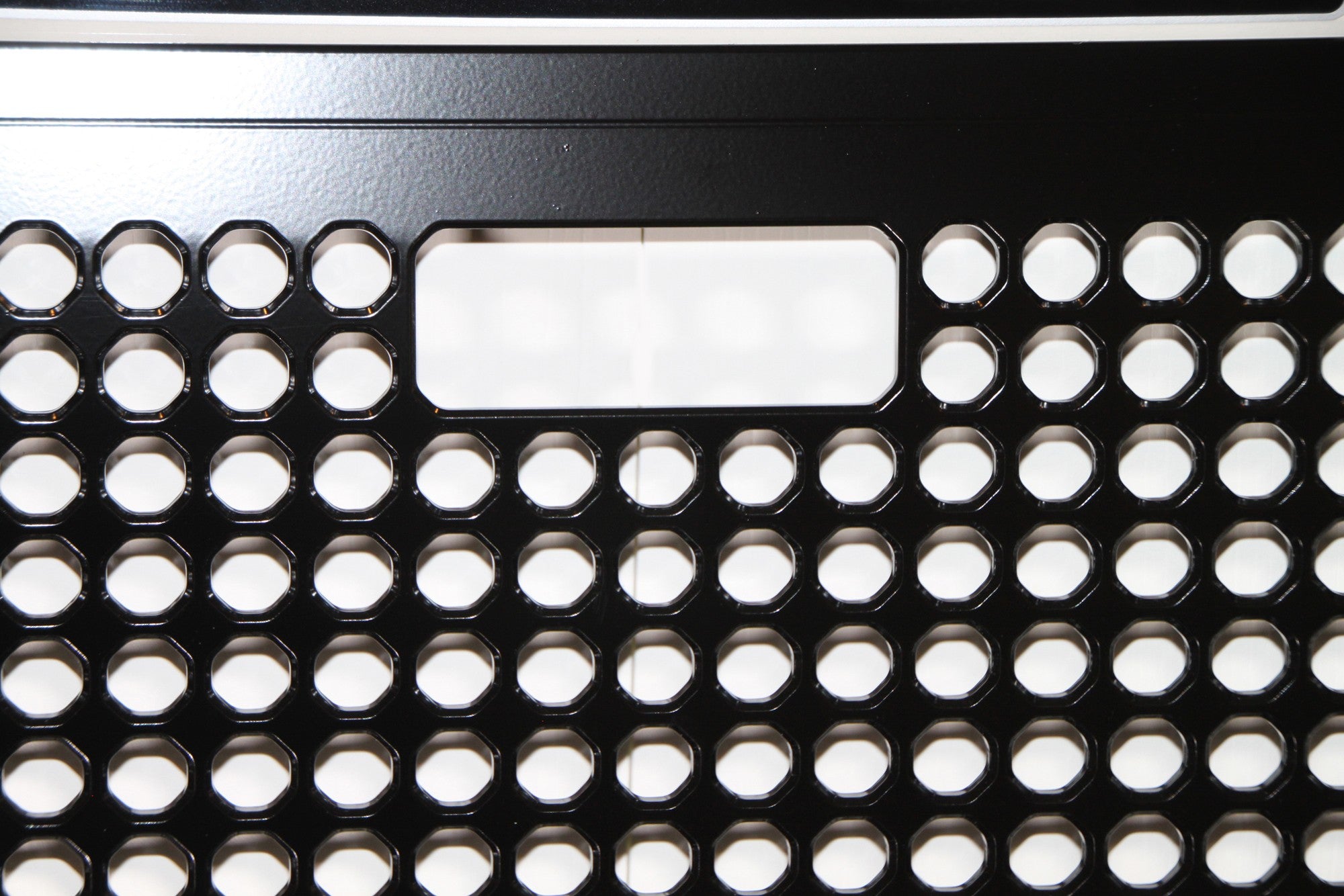 Defender Front Grille (w/ cutout for manual bonnet latch) - for Land Rover Defender 90/110/130 (solid aluminum)