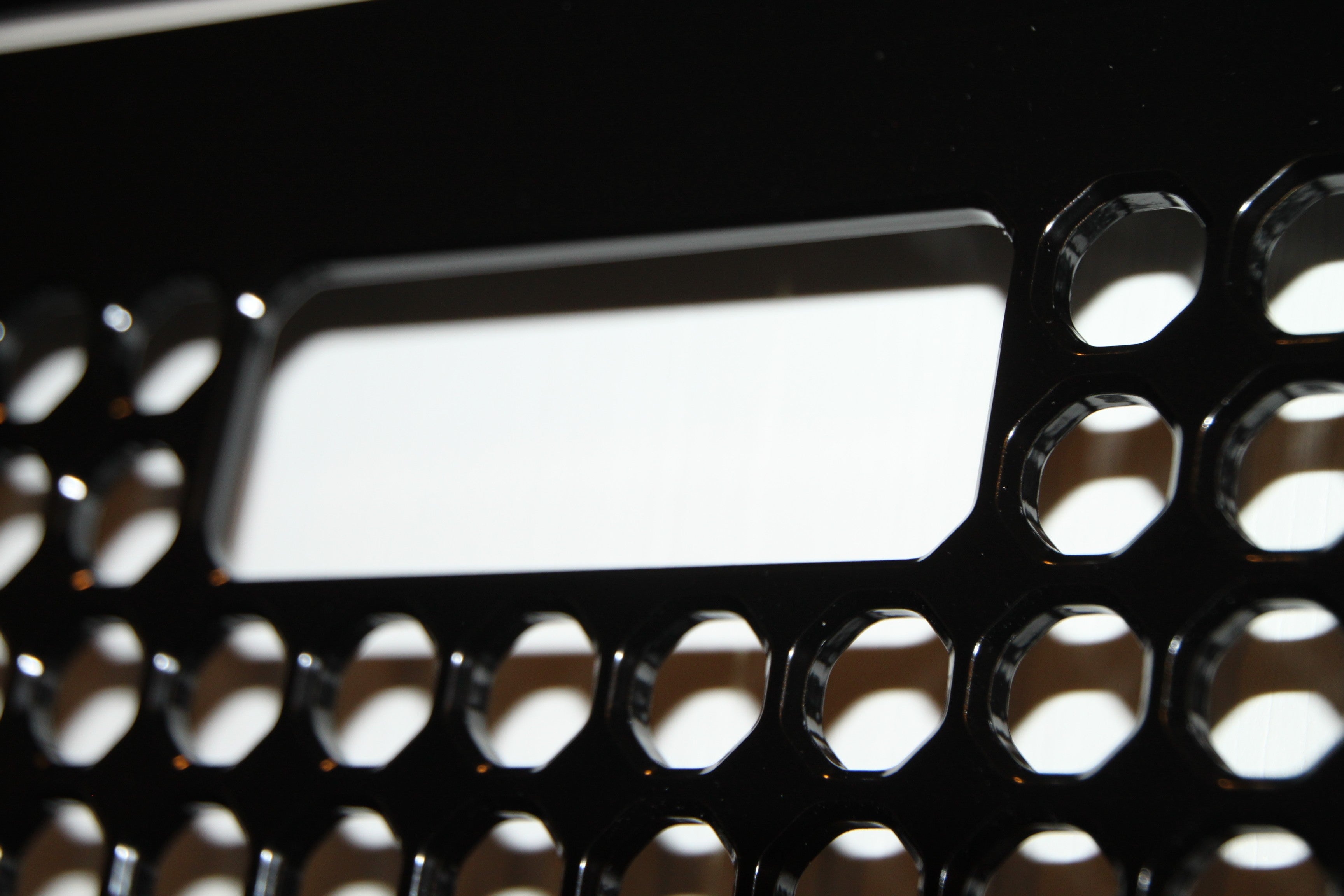 Defender Front Grille (w/ cutout for manual bonnet latch) - for Land Rover Defender 90/110/130 (solid aluminum)