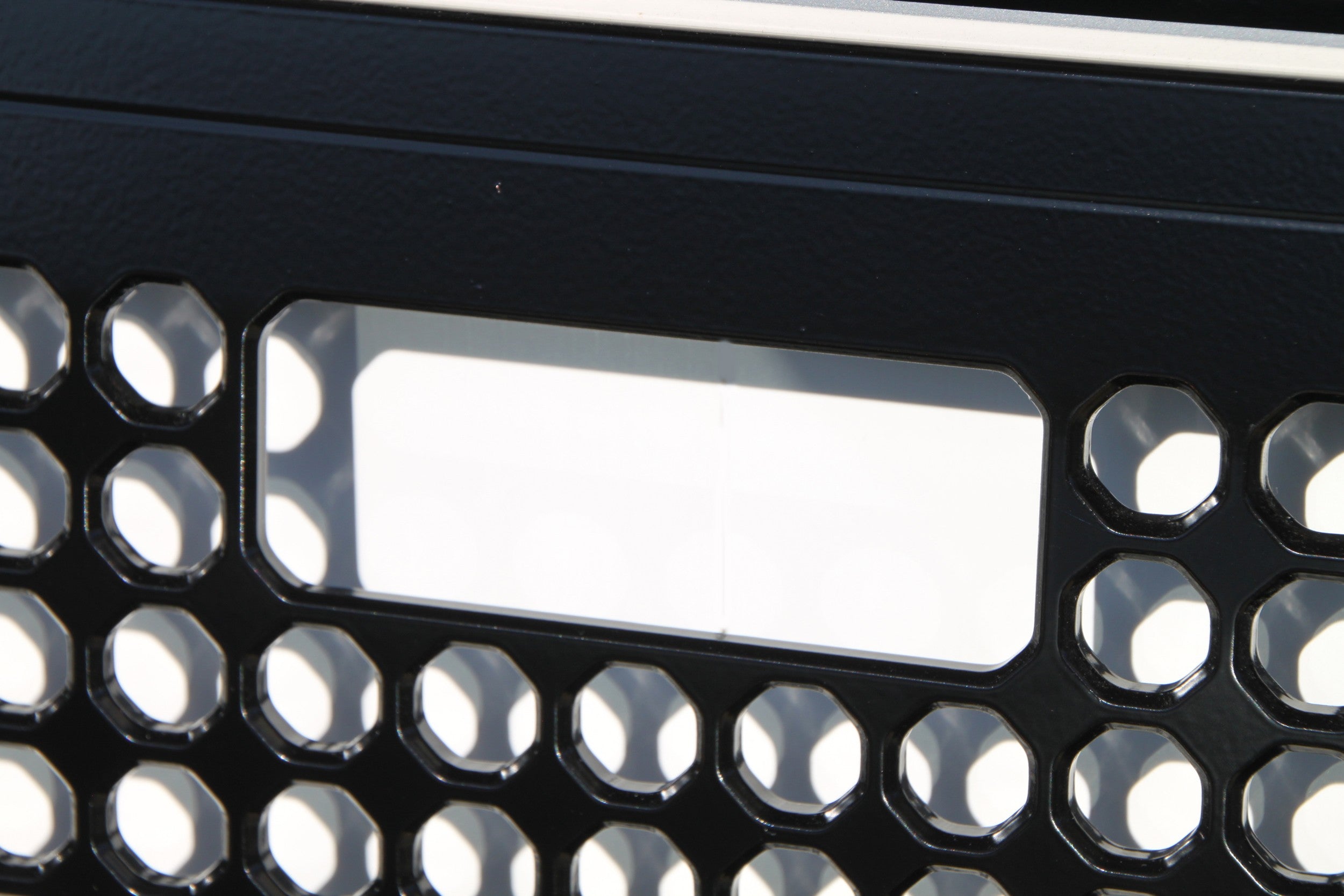 Defender Front Grille (w/ cutout for manual bonnet latch) - for Land Rover Defender 90/110/130 (solid aluminum)