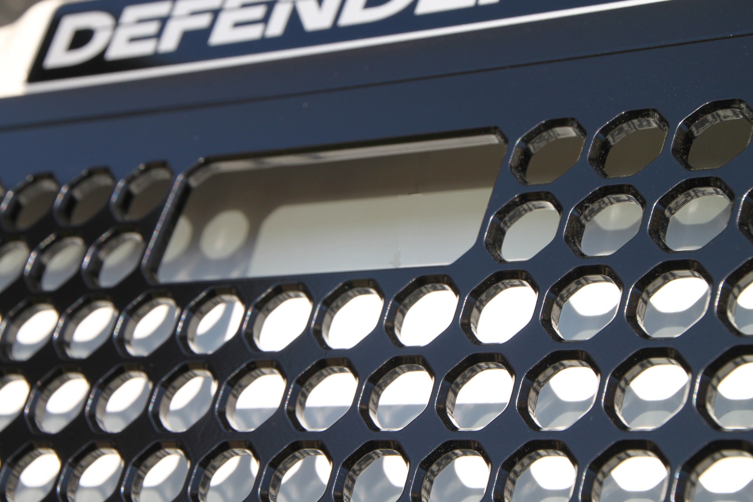 Defender Front Grille (w/ cutout for manual bonnet latch) - for Land Rover Defender 90/110/130 (solid aluminum)