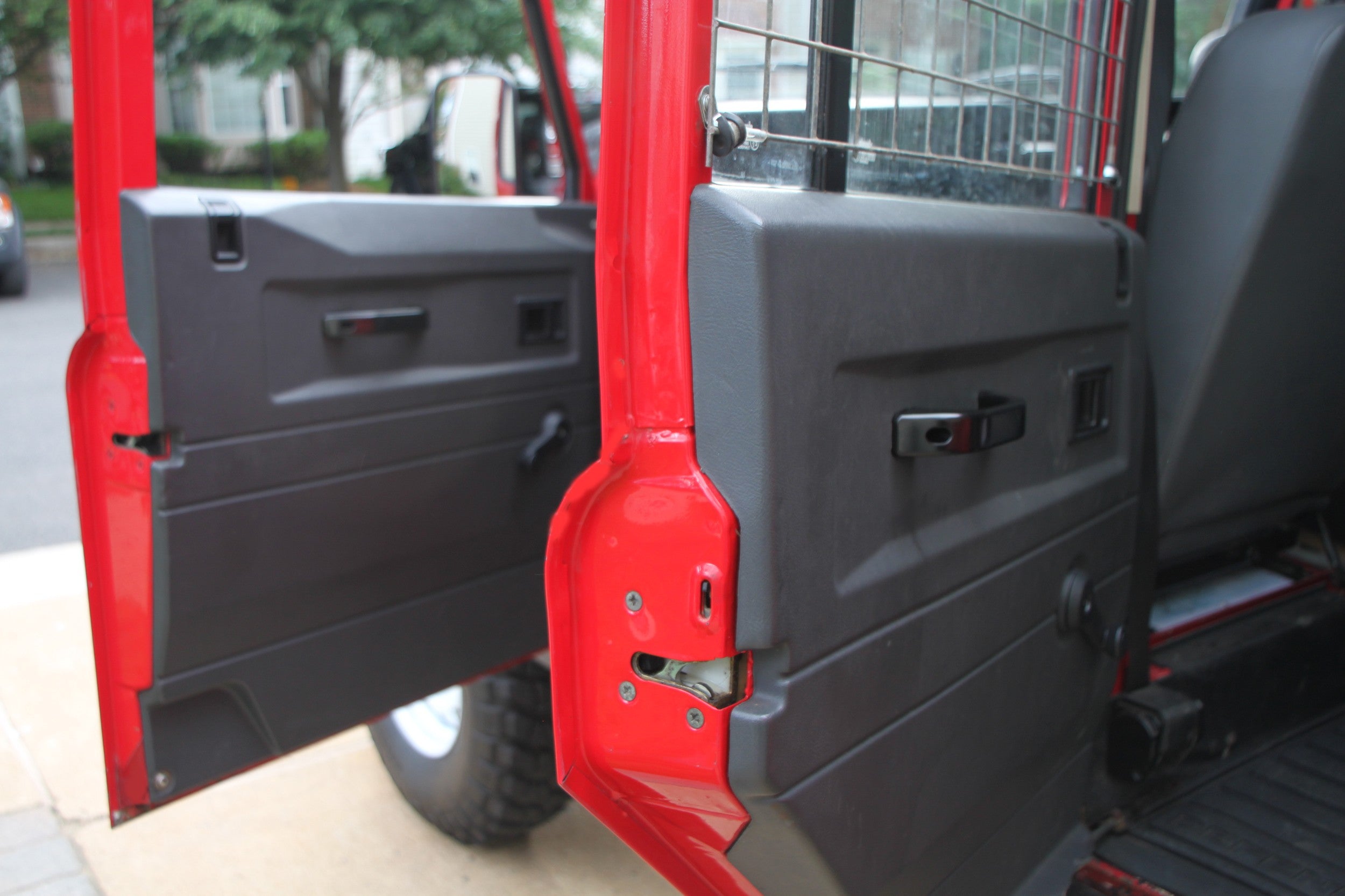 Defender Interior Door Pull Handles - Land Rover 90/110/130 (solid aluminum, set of 2)
