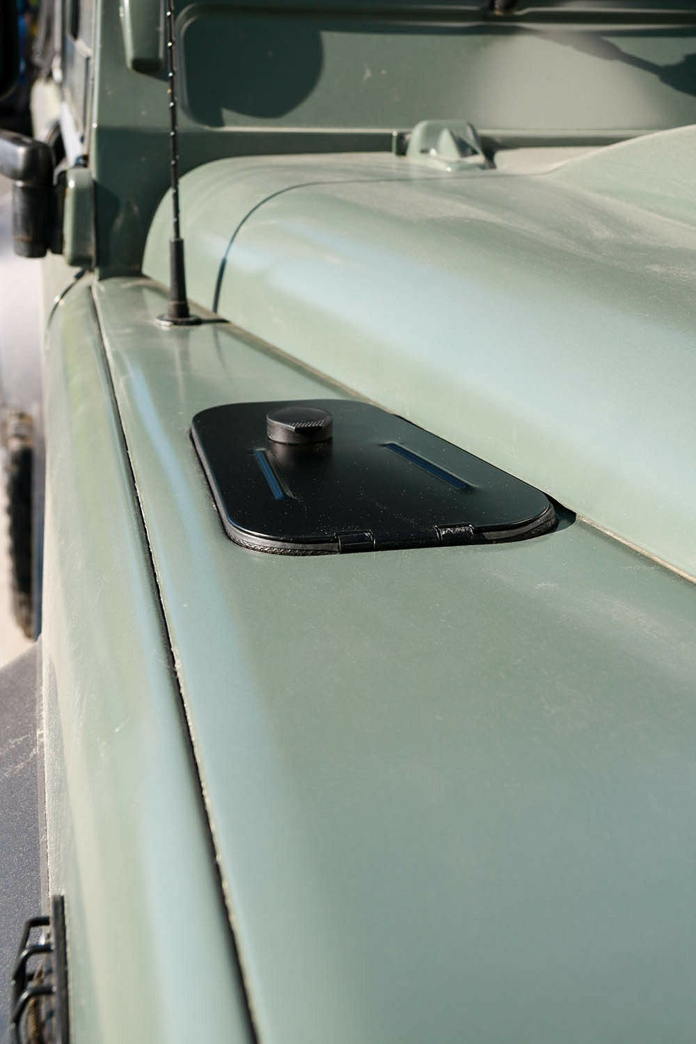 Wingtop Fender Storage Box - for Land Rover Defender 90/110/130