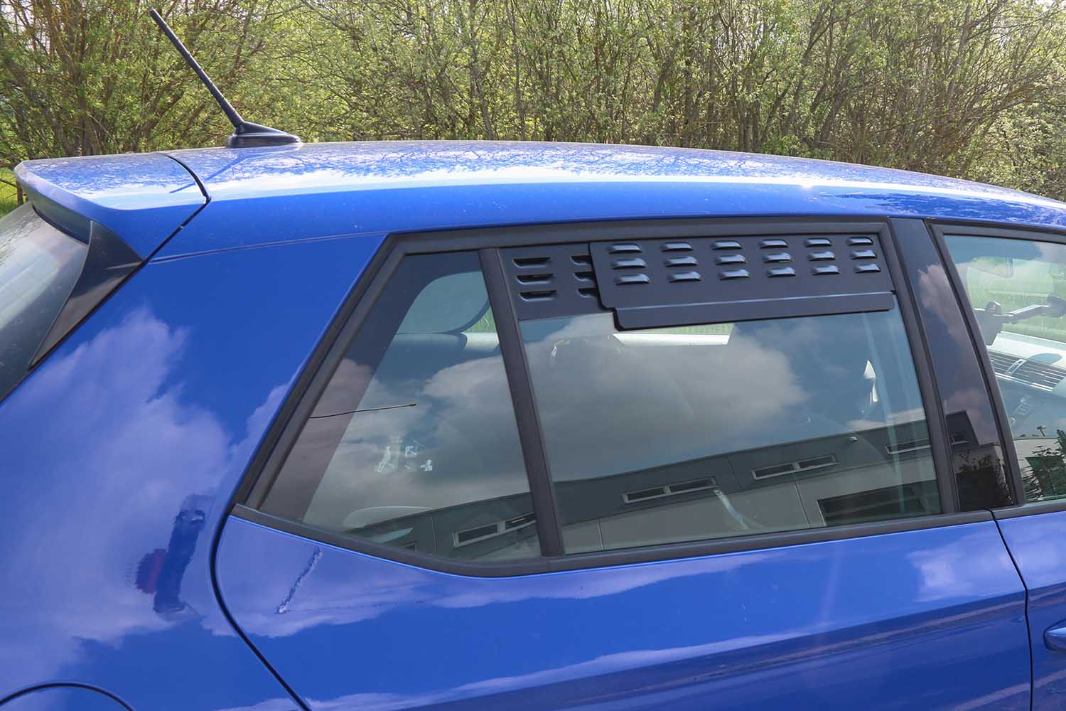Rear Door Window Vents - universal, adjustable (set of 2)