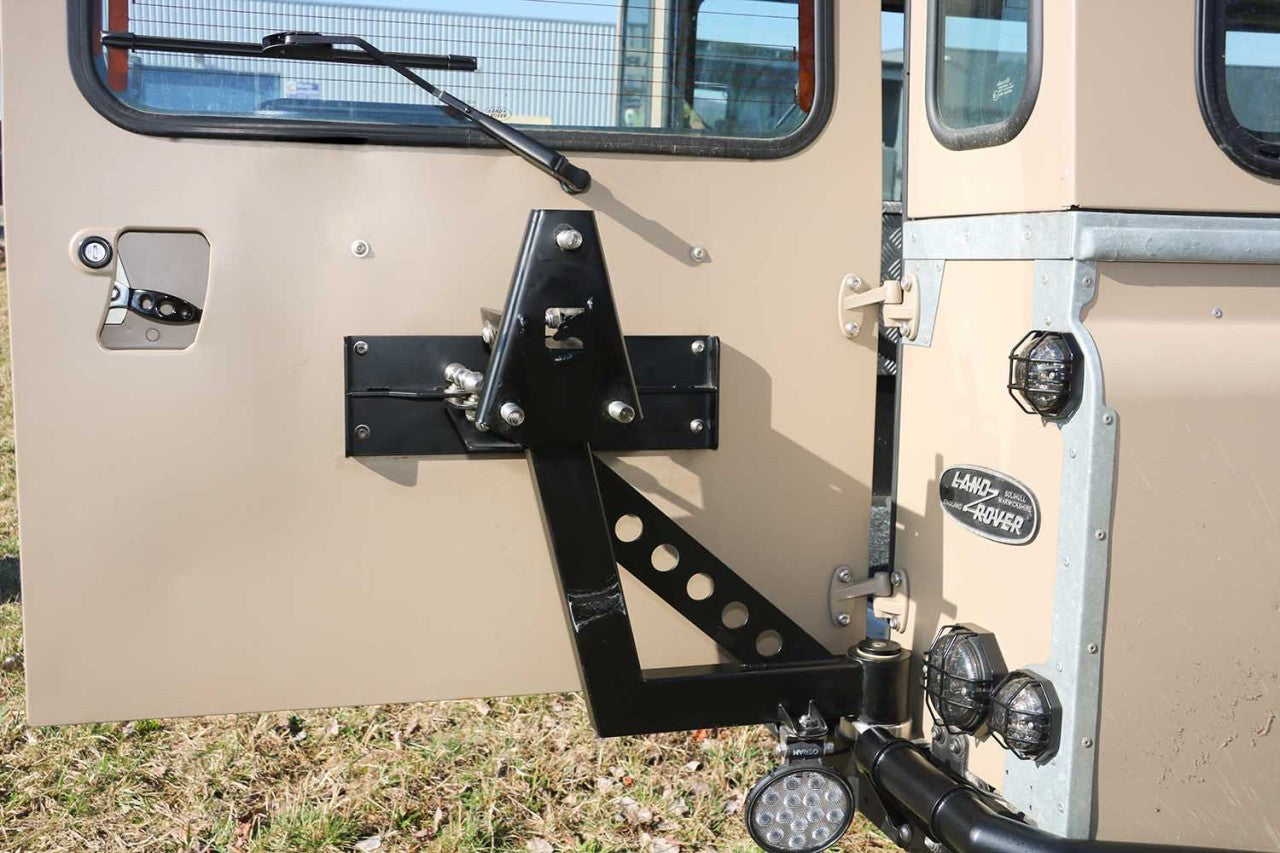 Defender Station Wagon Swing Away Tire Carrier (stainless steel & black powdercoated) - for Land Rover 90/110