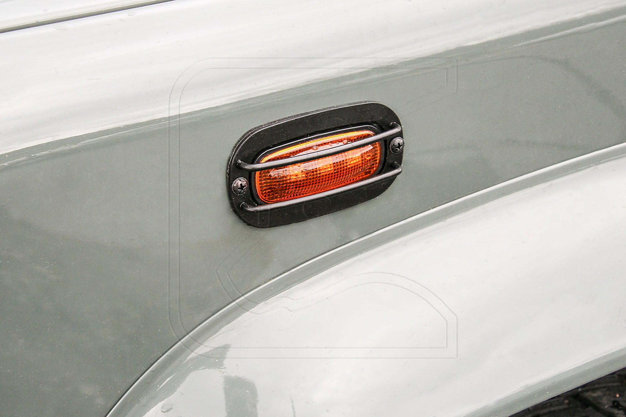 Protective Guard/Grilles for Side Signal Indicator - for Land Rover Defender 90/110/130 (set of 2)