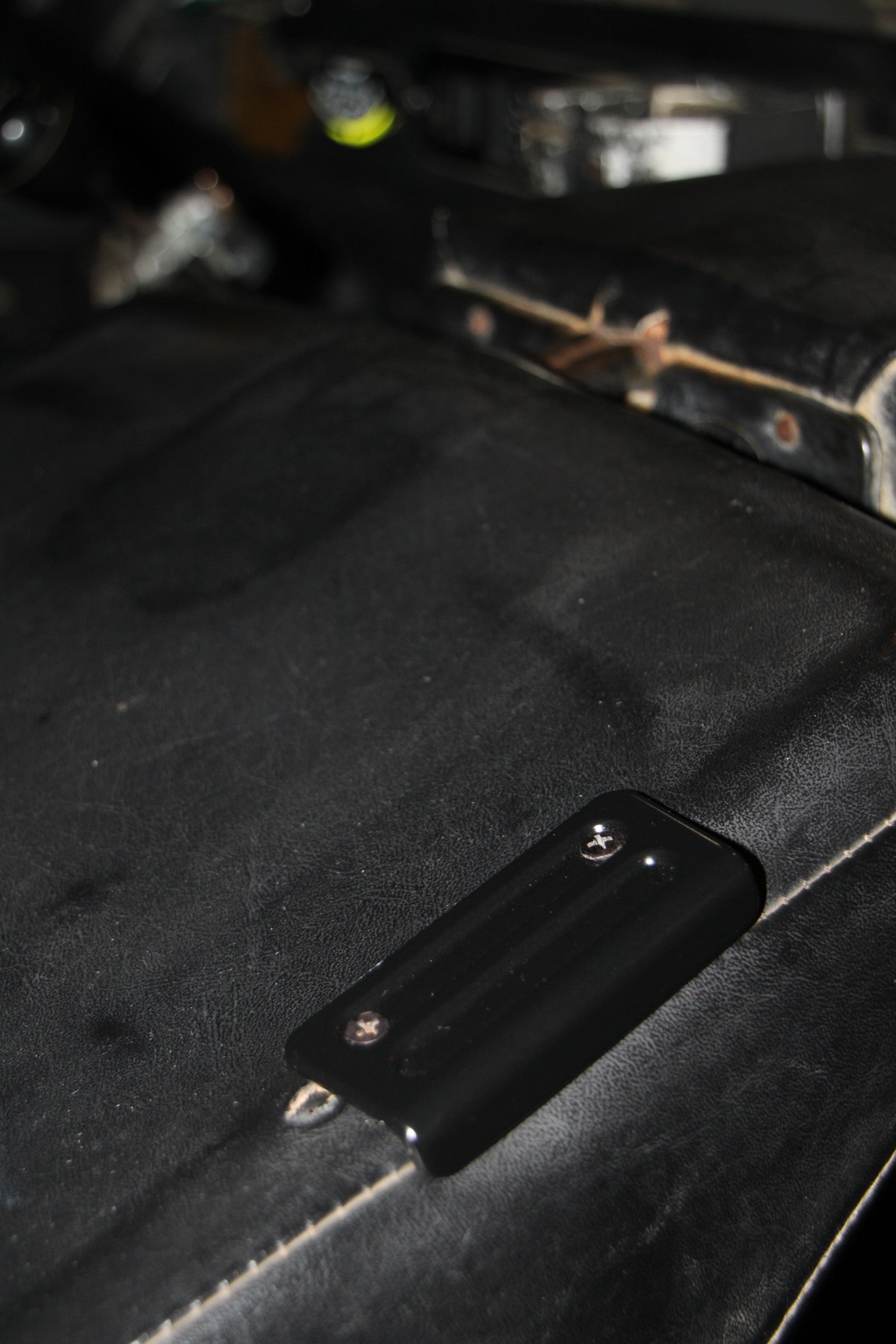 Seat Back Trim Rubbing Strip - for Land Rover Defender 90 (solid aluminum, set of 2)
