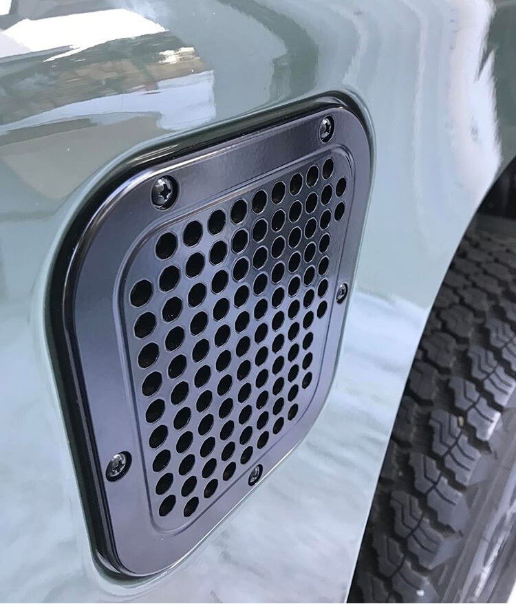 Defender Side Intake Vent Grille - for Land Rover 300Tdi/Td5/Puma (solid aluminum)
