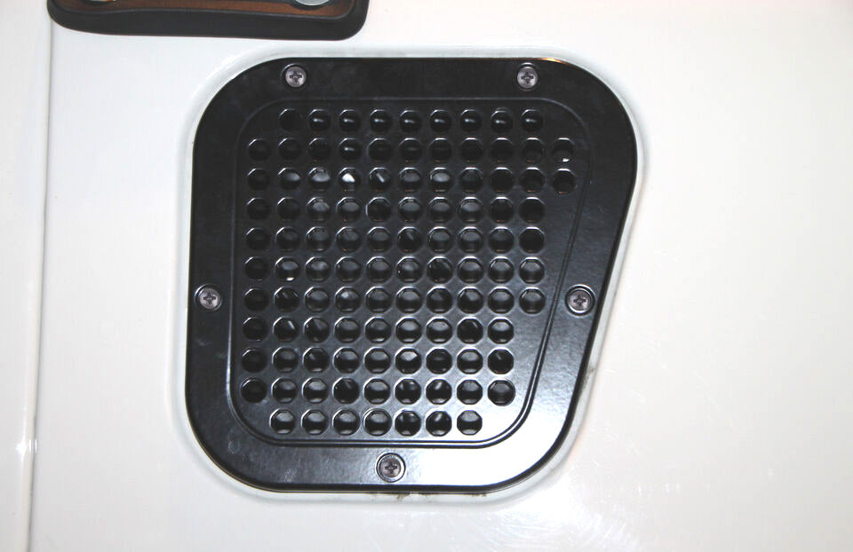 Defender Side Intake Vent Grille - for Land Rover 300Tdi/Td5/Puma (solid aluminum)