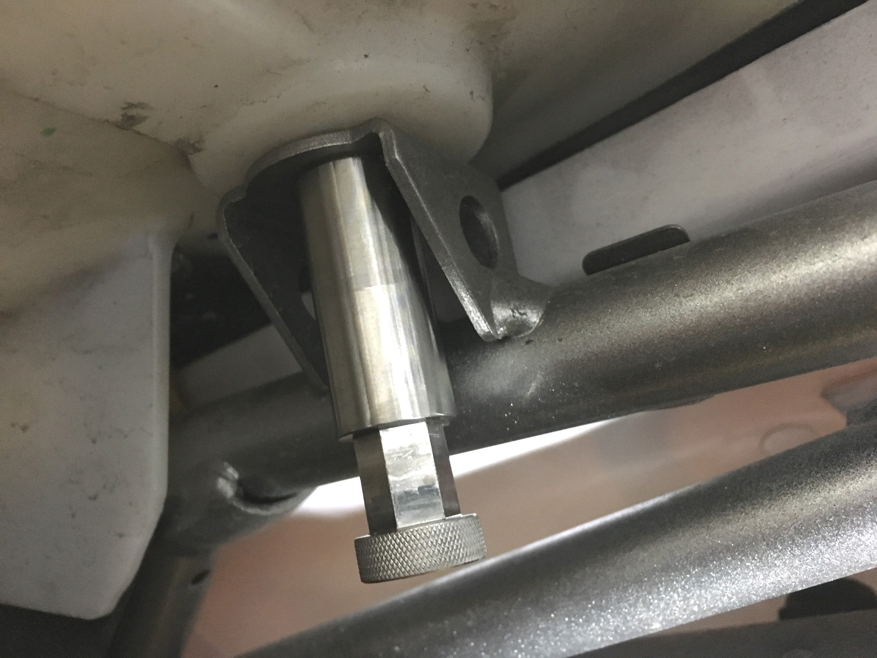 Yamaha TW200 - Quick Release Seat Bolts (Set of 2)