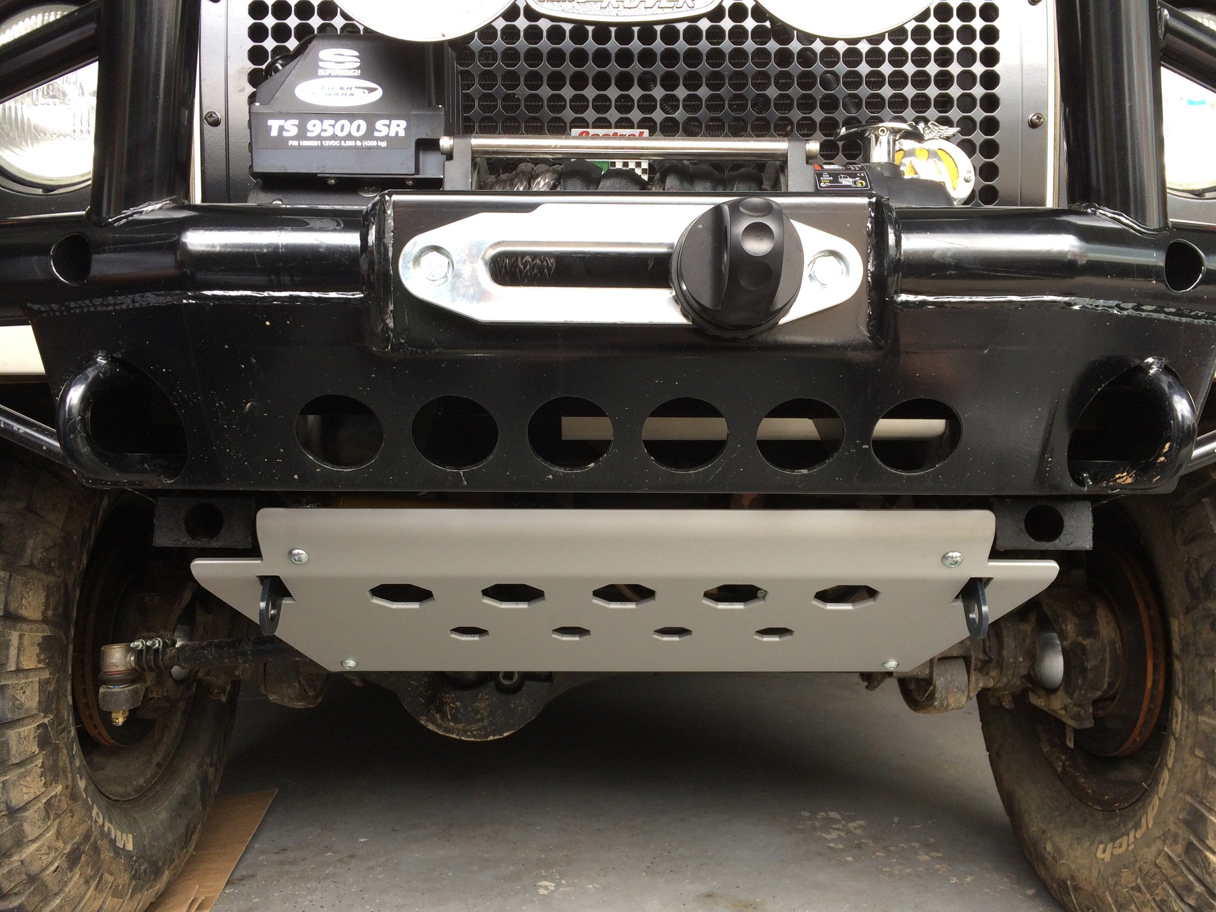 Defender Aluminum Steering Guard / Skid Plate and Mounting Brackets - for Land Rover 90/110/130