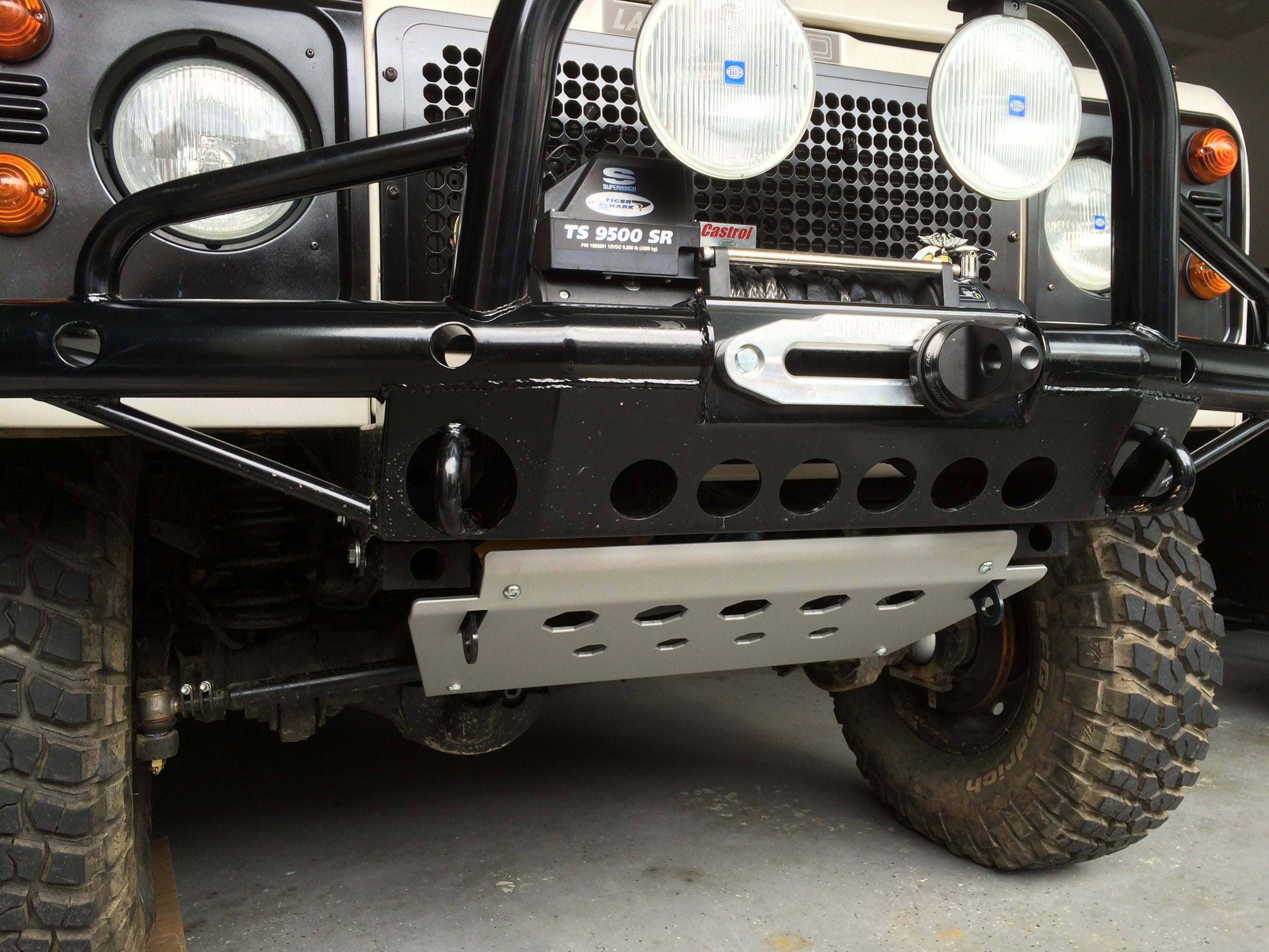 Defender Aluminum Steering Guard / Skid Plate and Mounting Brackets - for Land Rover 90/110/130