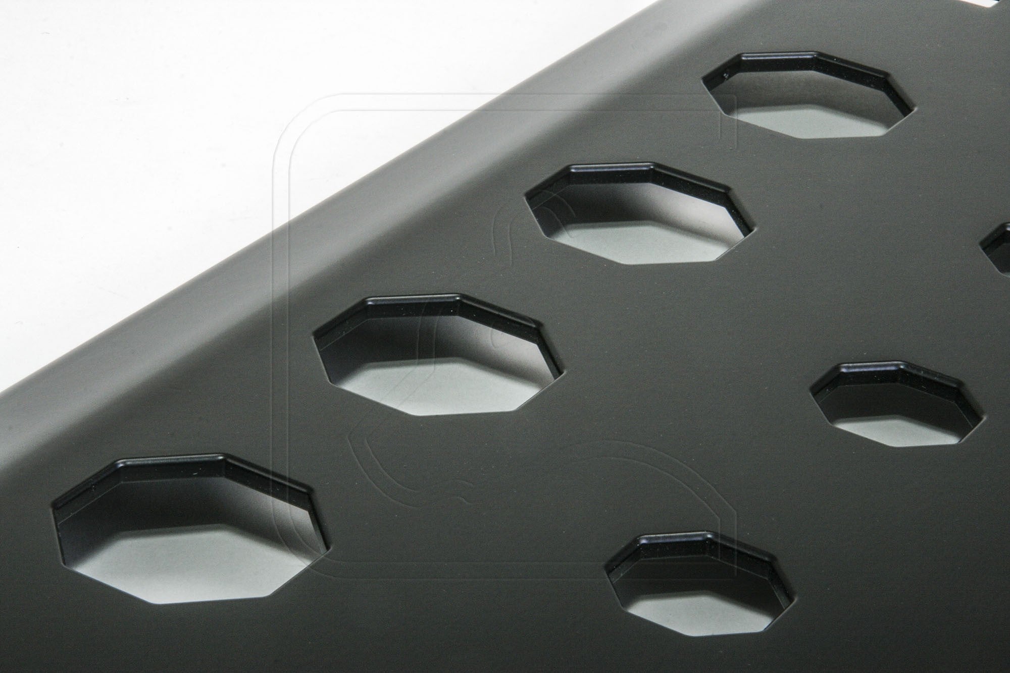 Defender Aluminum Steering Guard / Skid Plate and Mounting Brackets - for Land Rover 90/110/130