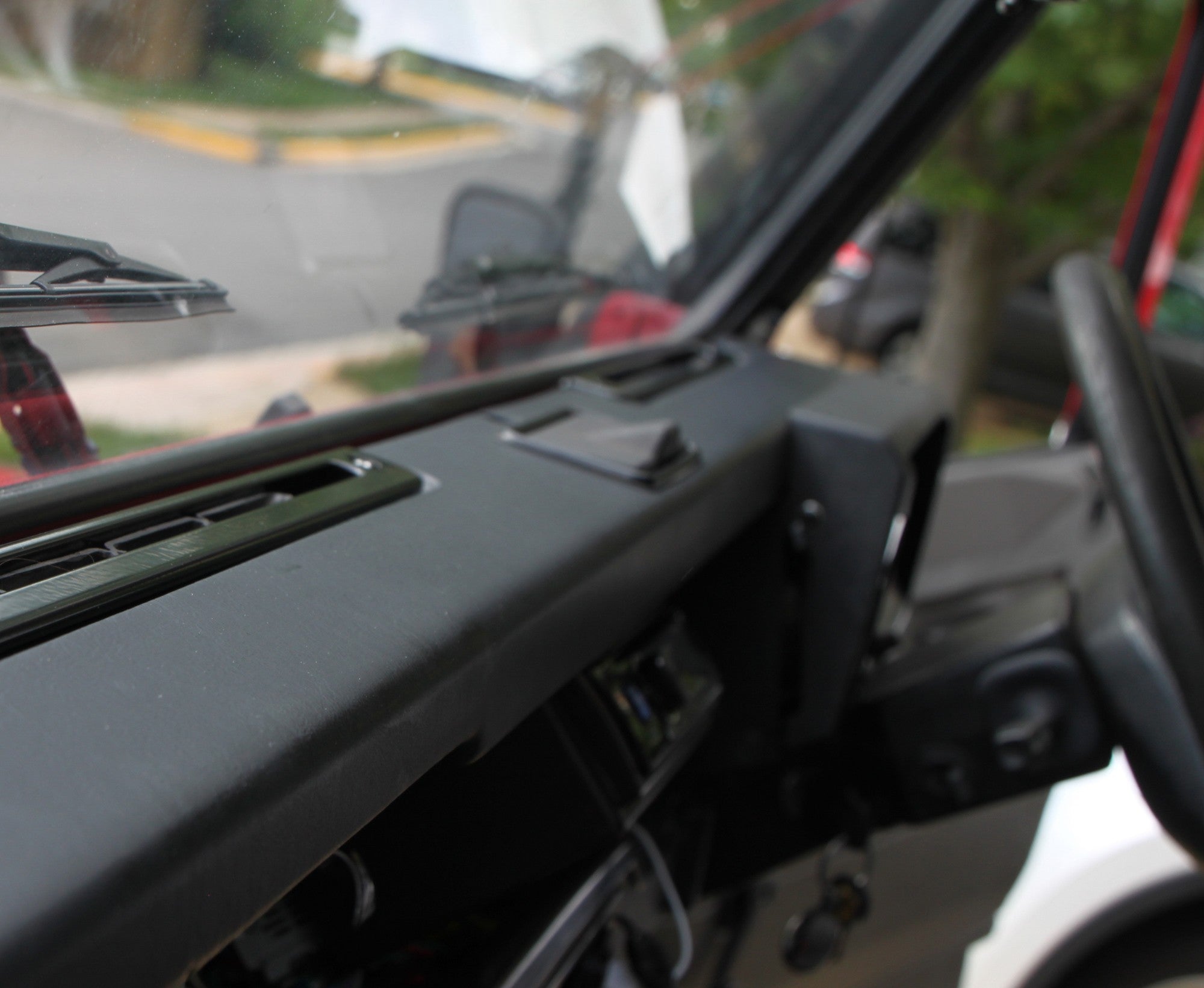 Defender Demister/Defrost Dash Vent Trim (14.5") - for Land Rover Defender 90/110/130 (solid aluminum, set of 2)