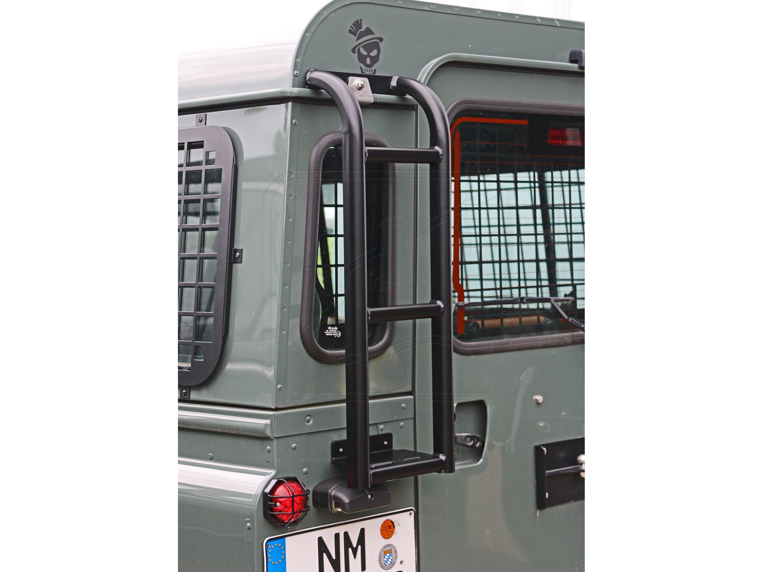 Aluminum Rear Ladder for Station Wagon - for Land Rover 90/110 & Serie