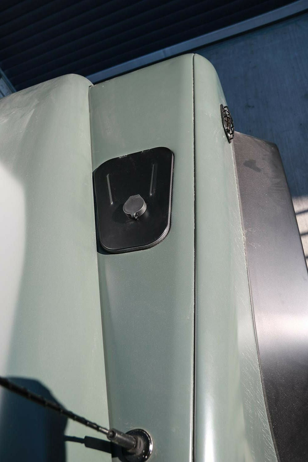 Wingtop Fender Storage Box - for Land Rover Defender 90/110/130