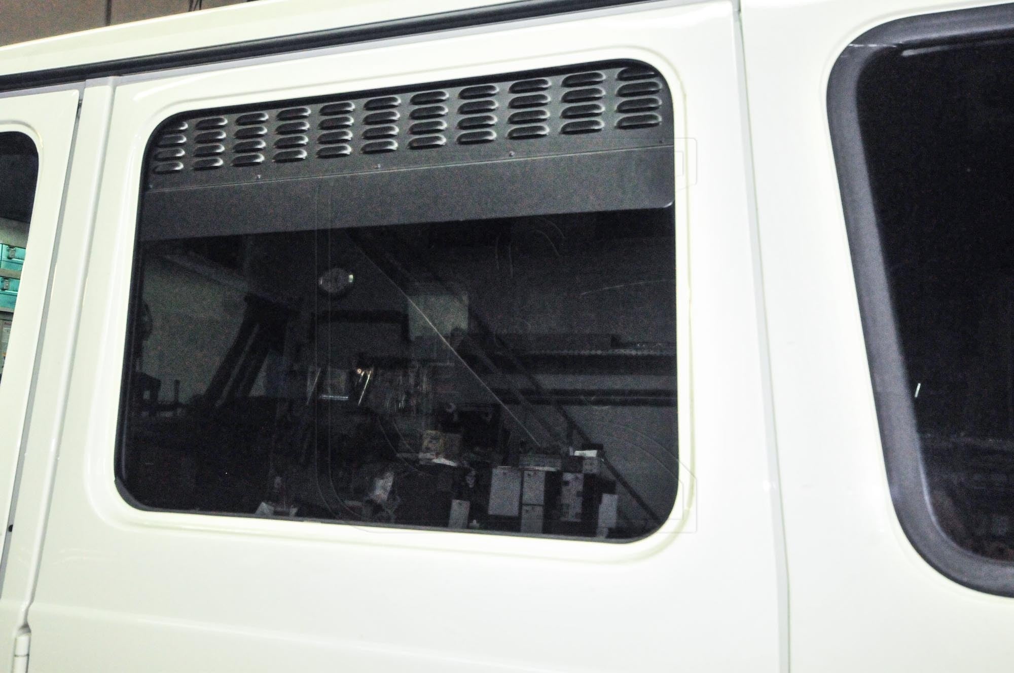 Rear Window Vent Screens - Mercedes G-Class / G-Wagen (set of 2)