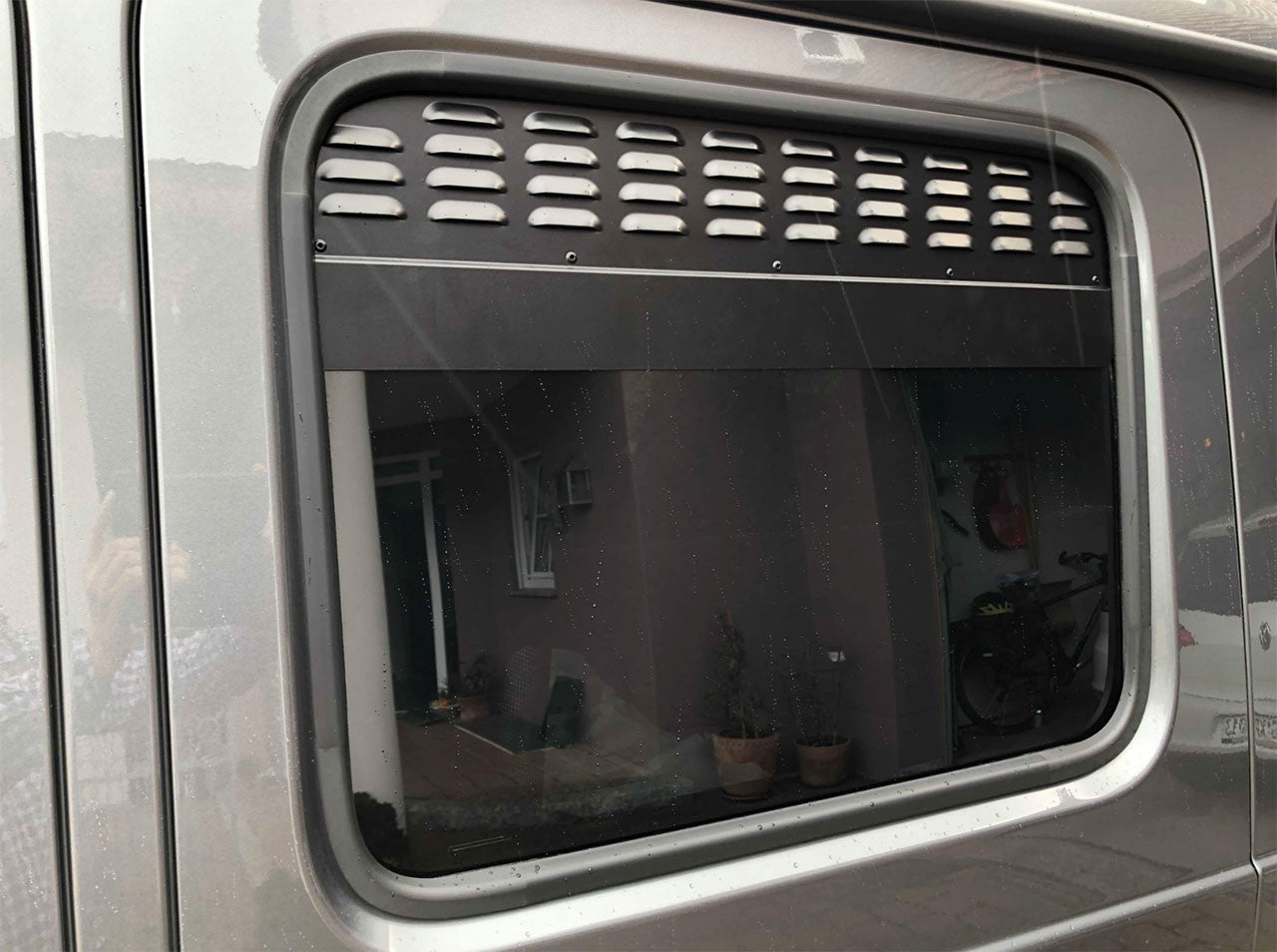 Rear Window Vent Screens - Mercedes G-Class / G-Wagen (set of 2, 2018+)