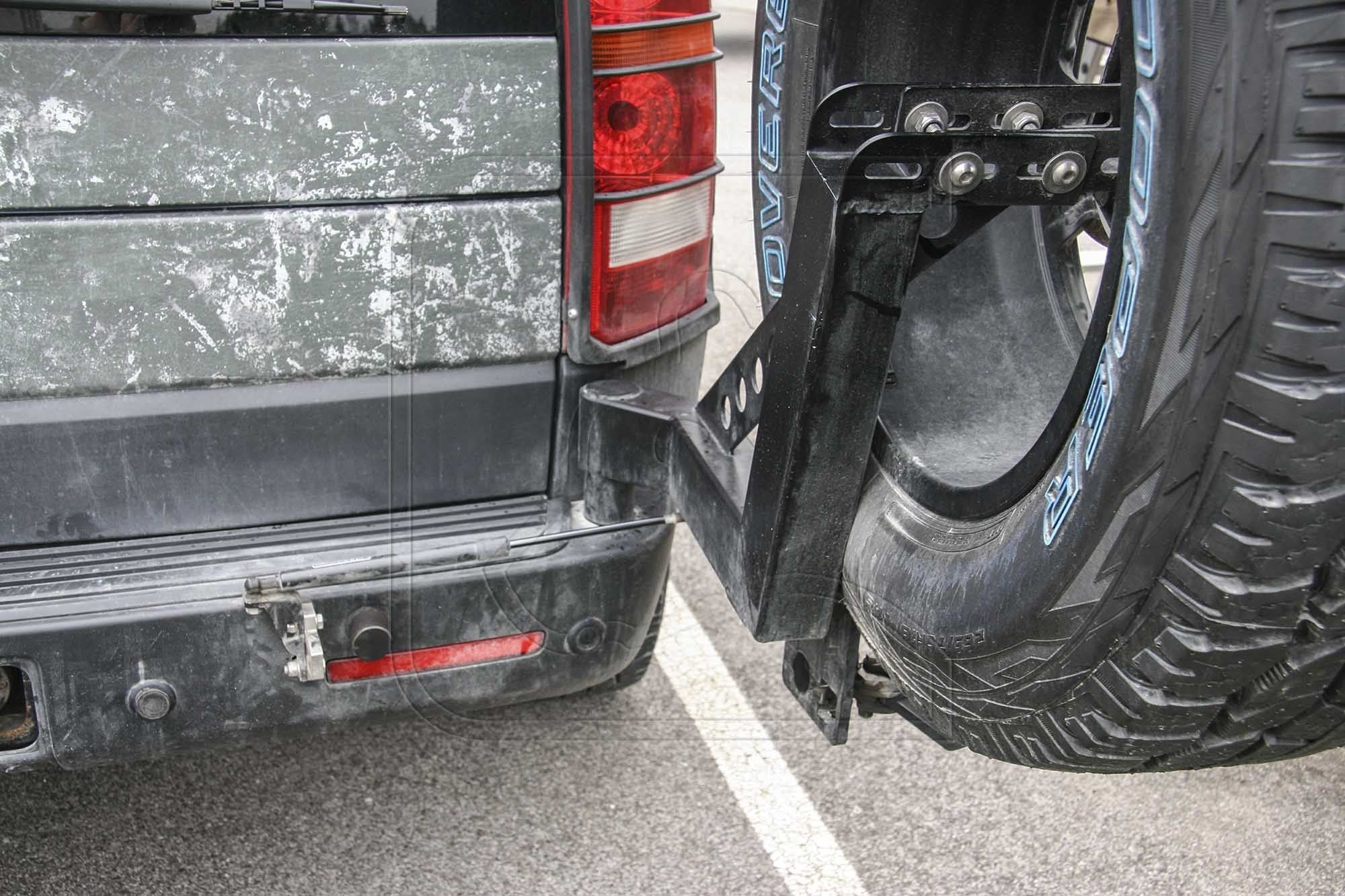 Land Rover LR3/LR4 Stainless Steel Spare Tire Carrier [***6-8 WEEK LEAD-TIME***]