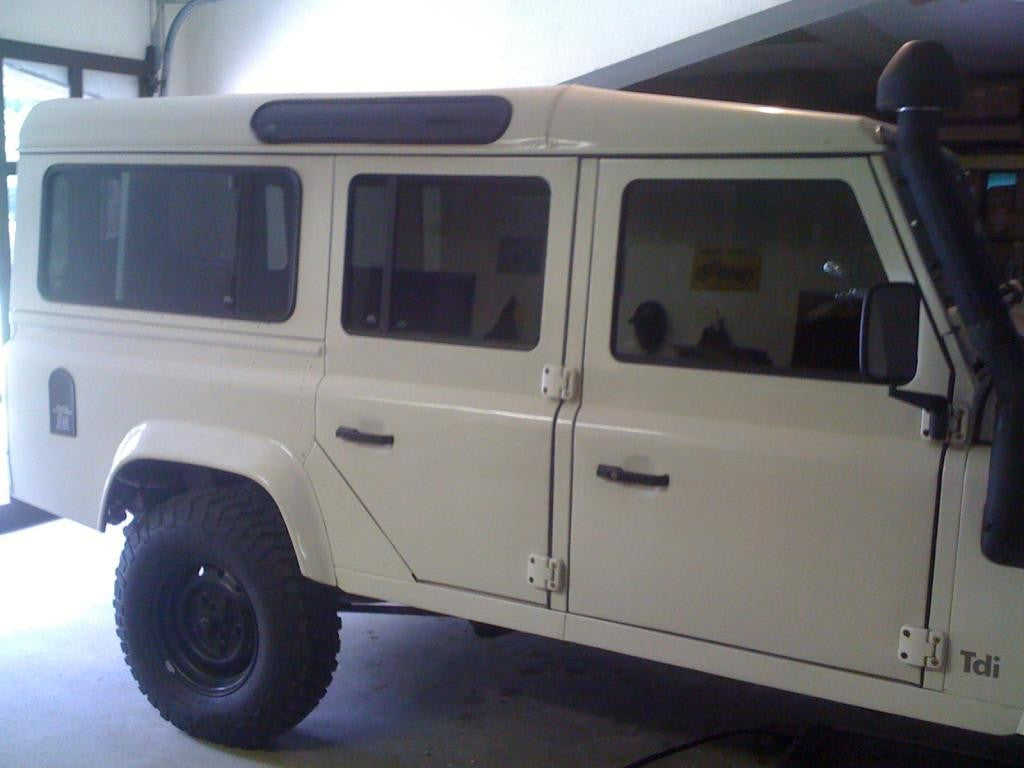 Station Wagon Rear Window Security Screens - for Land Rover 90/110 (se