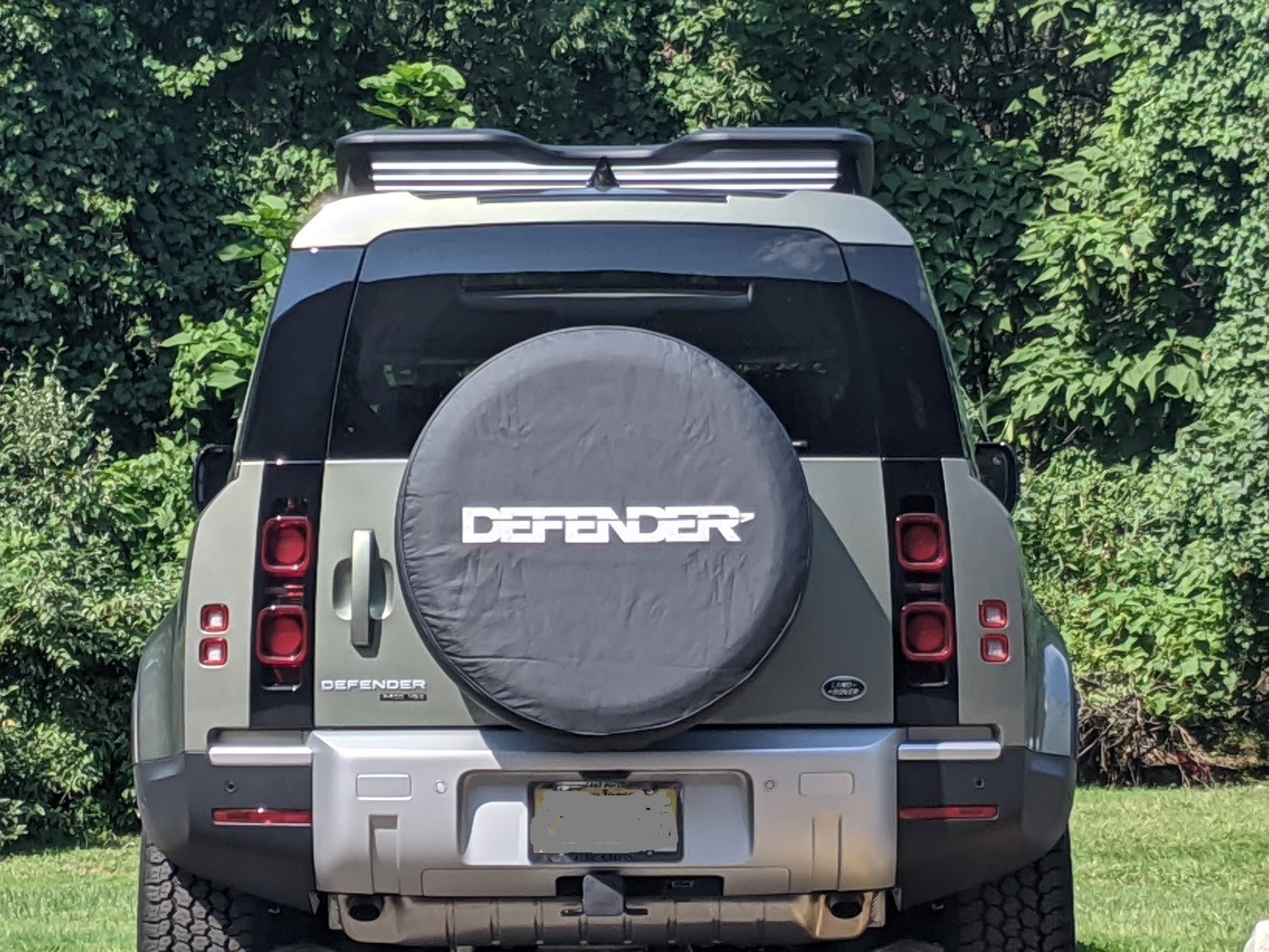 FTAPACCE ABS Spare Tire Cover For Land Rover Defender 90 110 130 – 2020-2025 Models, Santorini Black & Matt Black