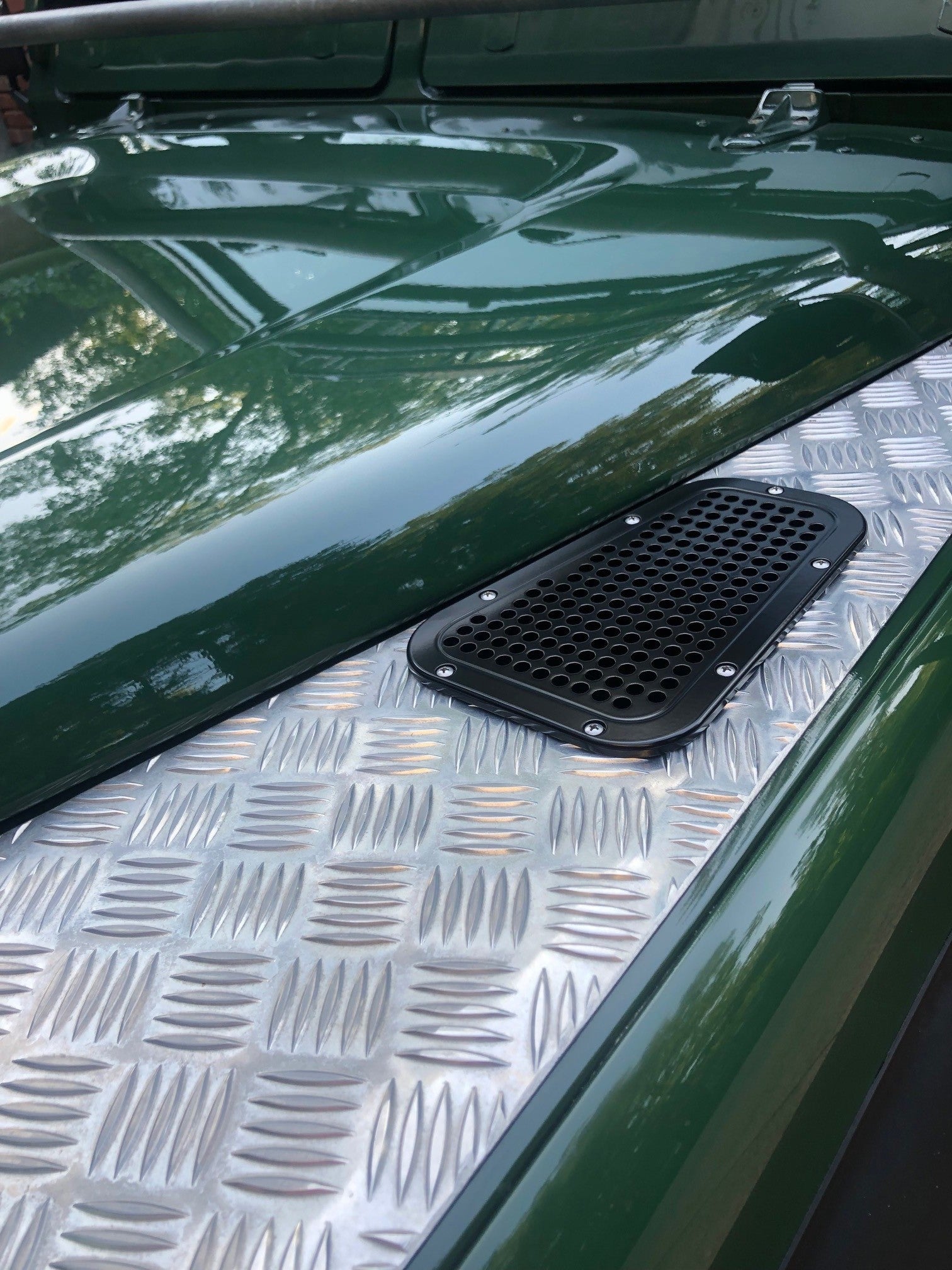 Defender Wingtop Vents - for Land Rover Defender 90/110/130 (solid alu